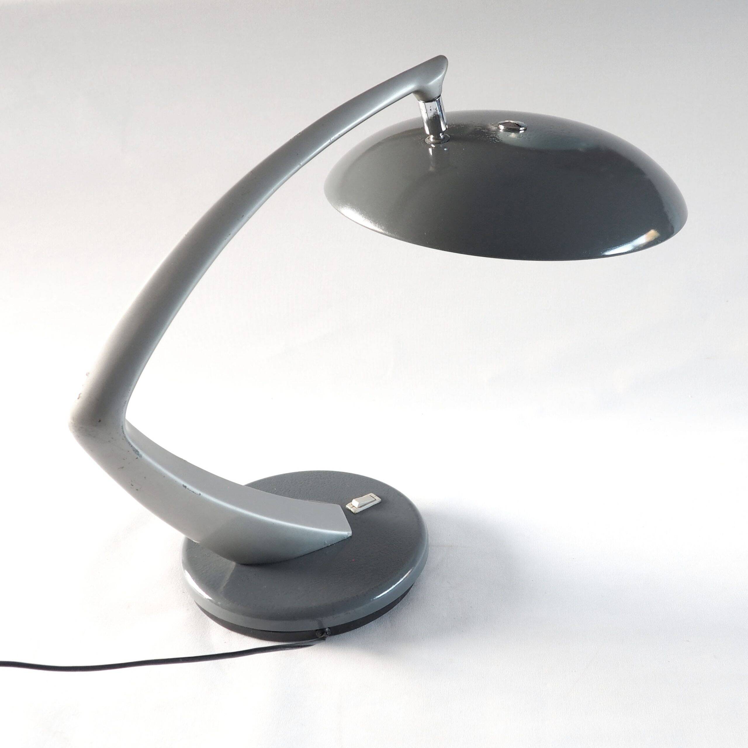 Fase boomerang grey lamp