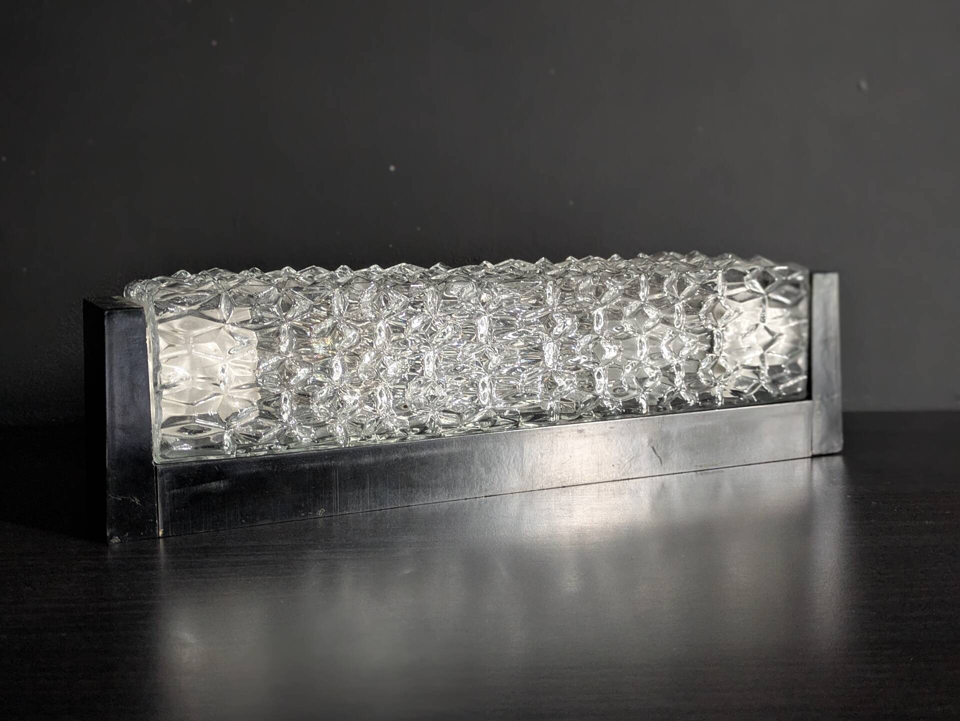 Vintage wall light RZB moulded glass and Bakelite (Germany circa 1960/1970)