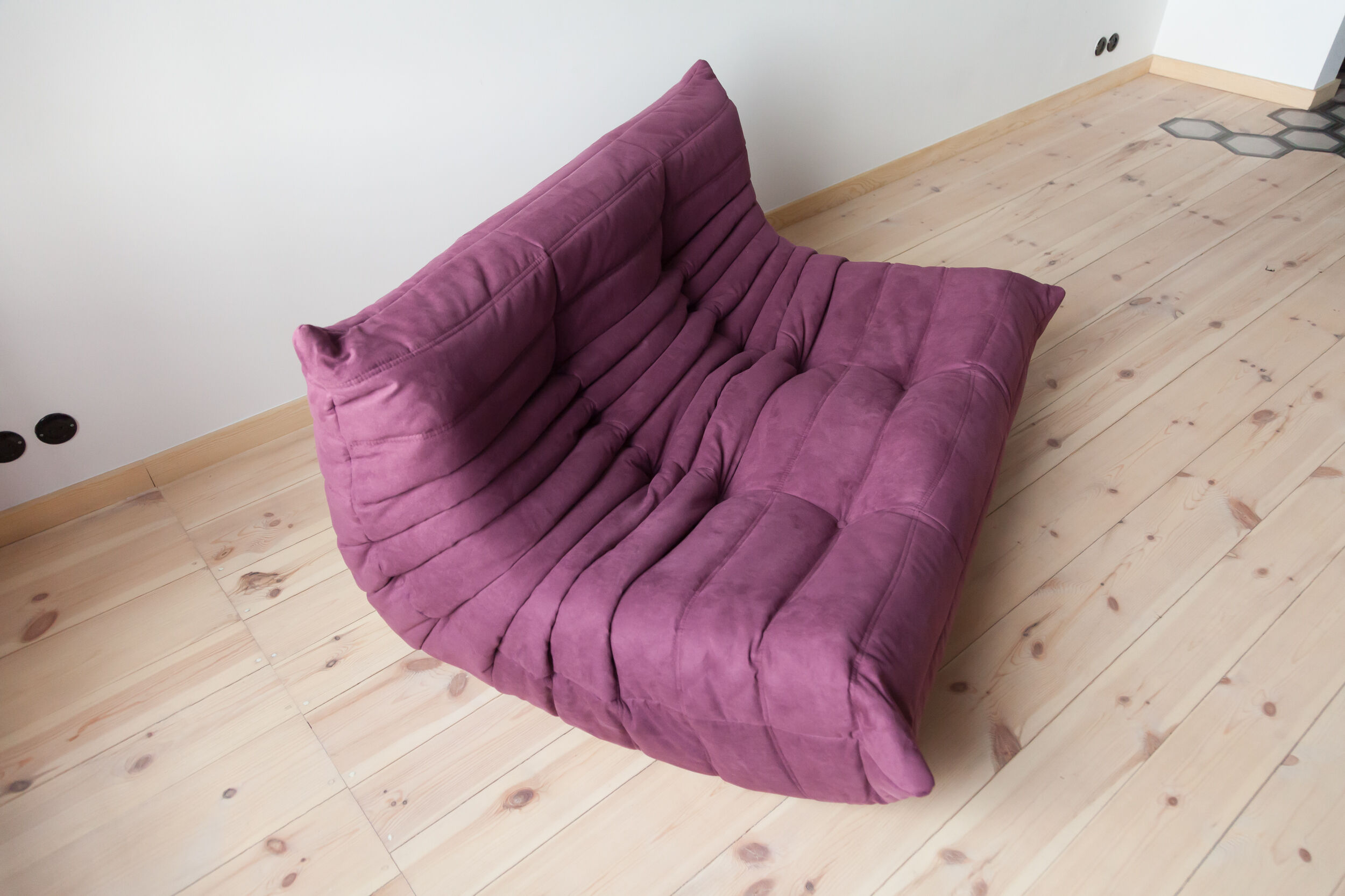 Togo sofa model designed by Michel Ducaroy 1973