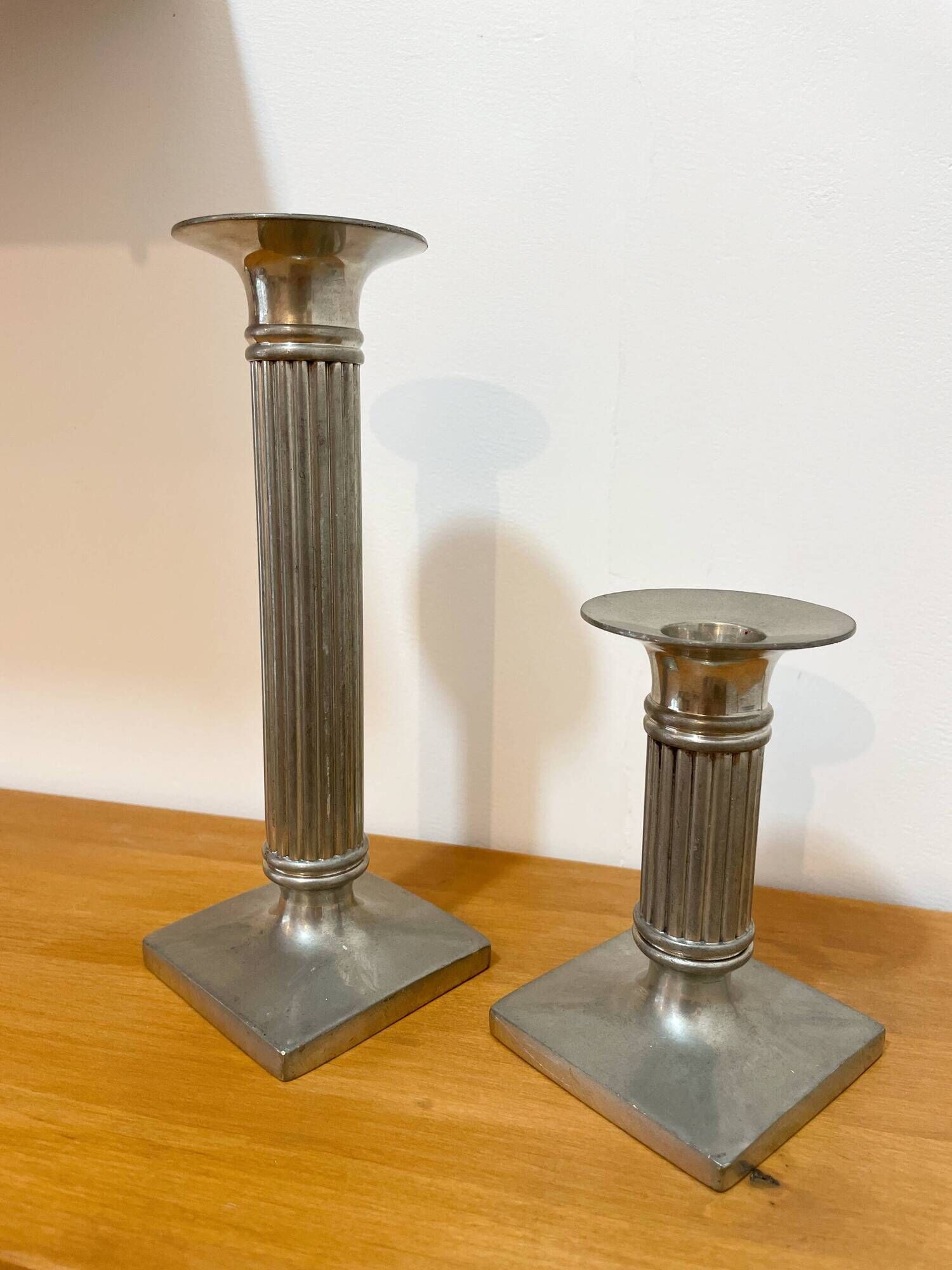 Pair of vintage candlesticks / torches in solid pewter – Guy Degrenne