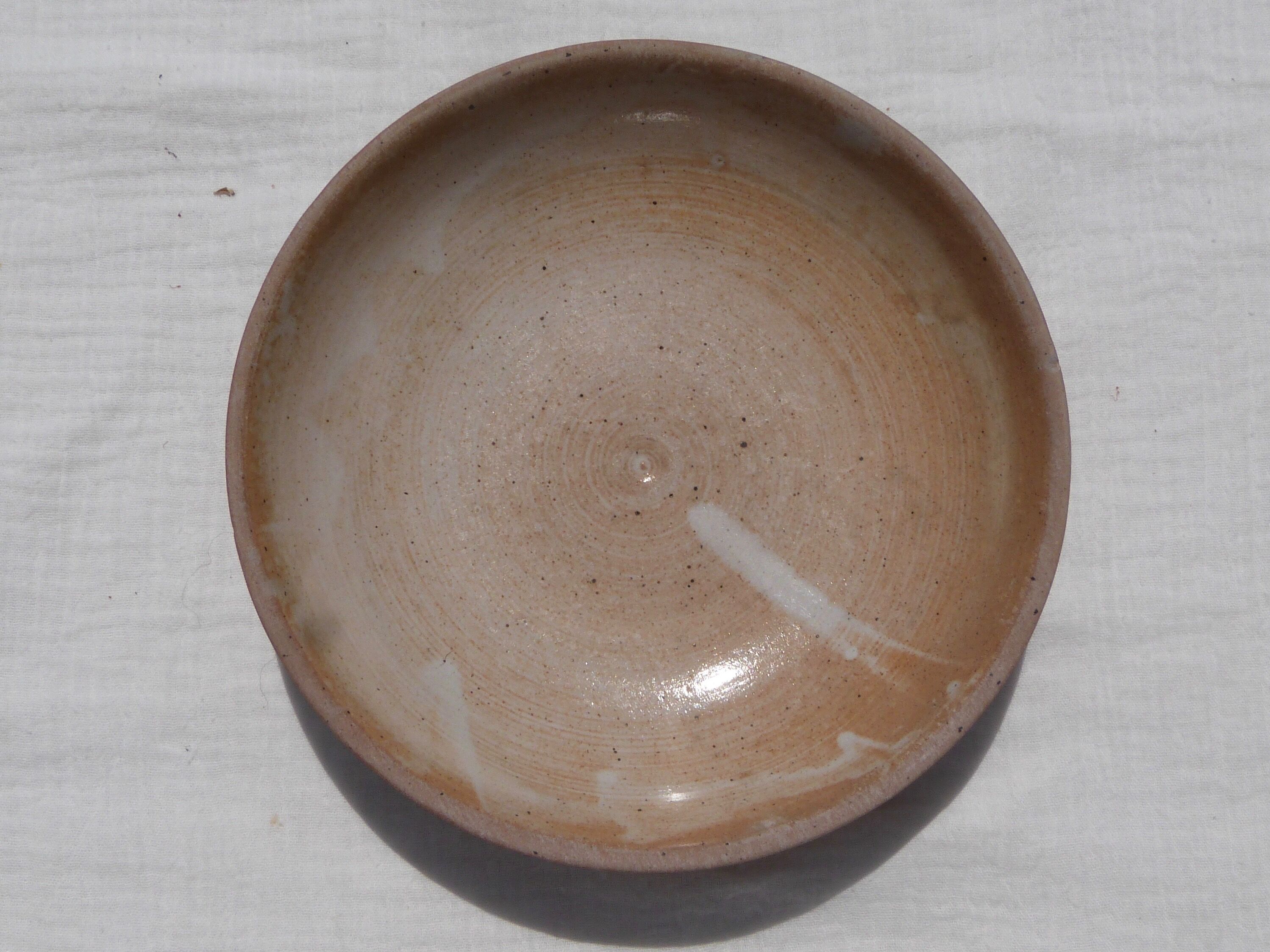 Set of 4 hollow sandstone plates