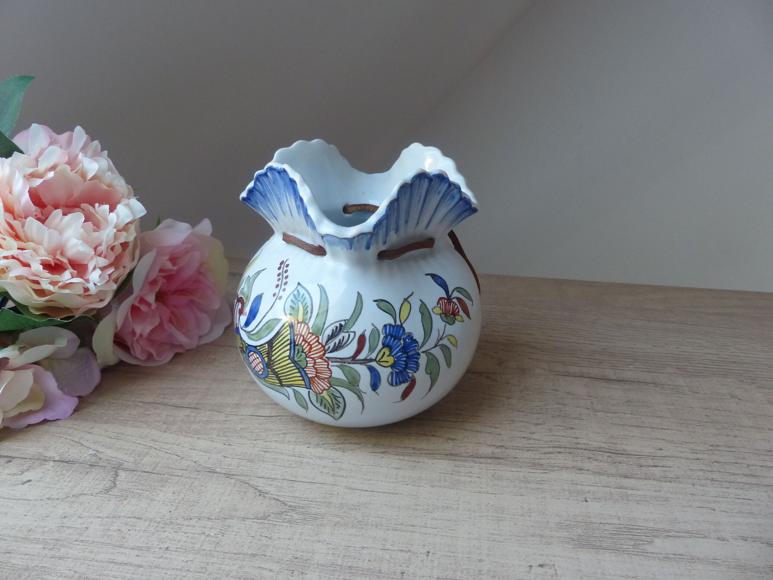 Empty pocket shape purse horn of plenty decoration rouen french ceramic