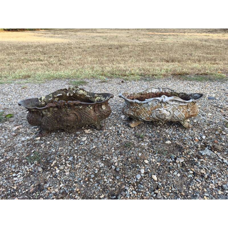 Pair of cast iron planters from 1900 in Charleville - Mézières