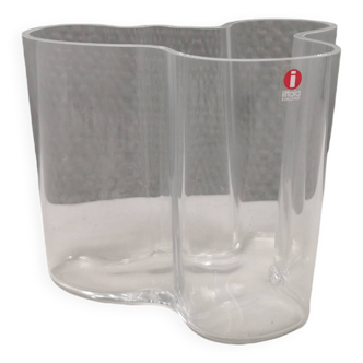 Beautiful Iittala vase designed by Aalto in 1936 Finland