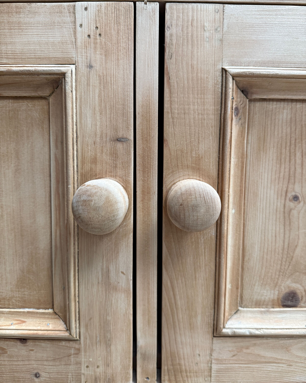 English pine chest of drawers