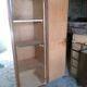 Armoire vintage aux pieds compas