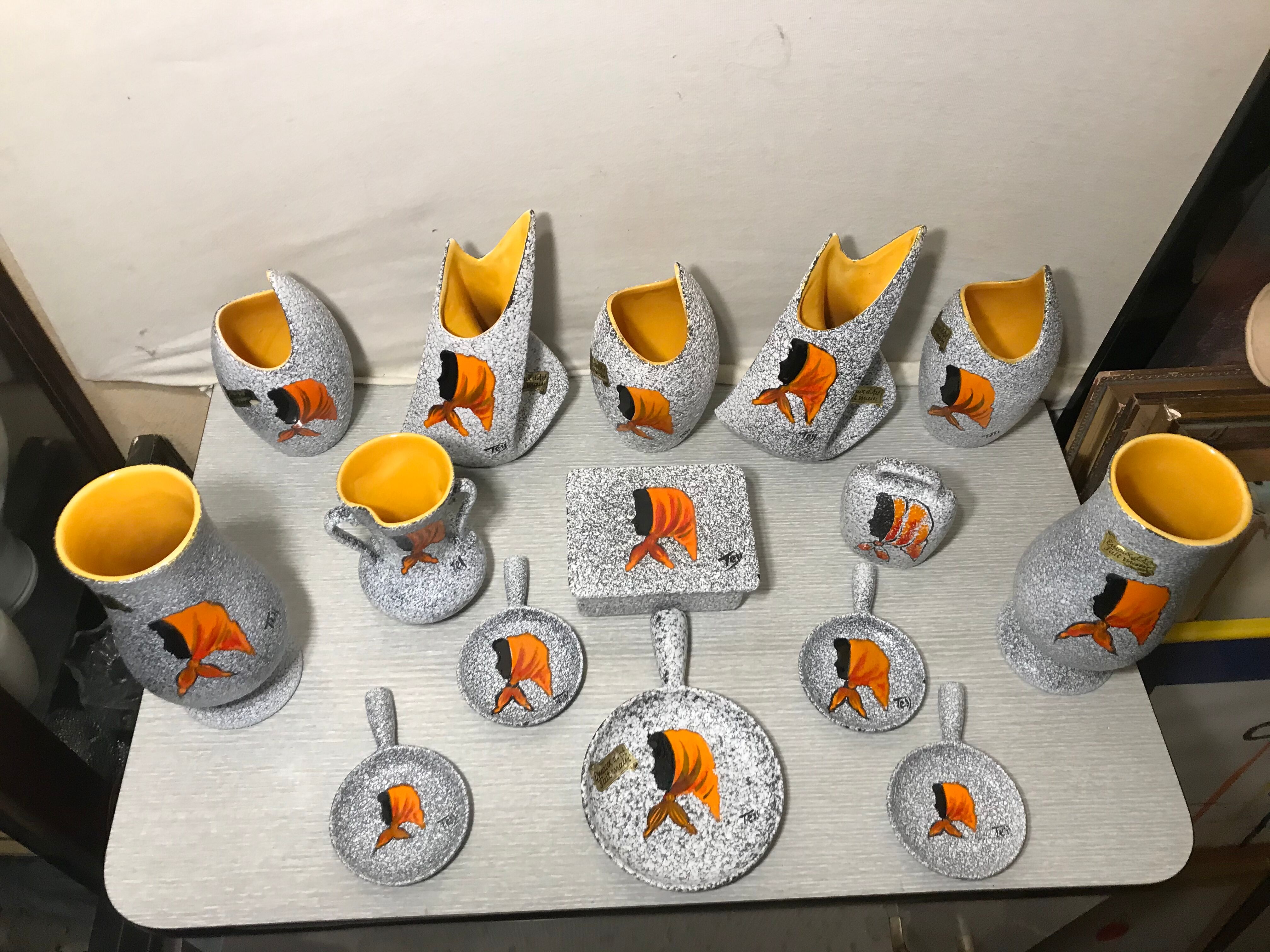 Lot 15 ancient ceramics enamelled Tess