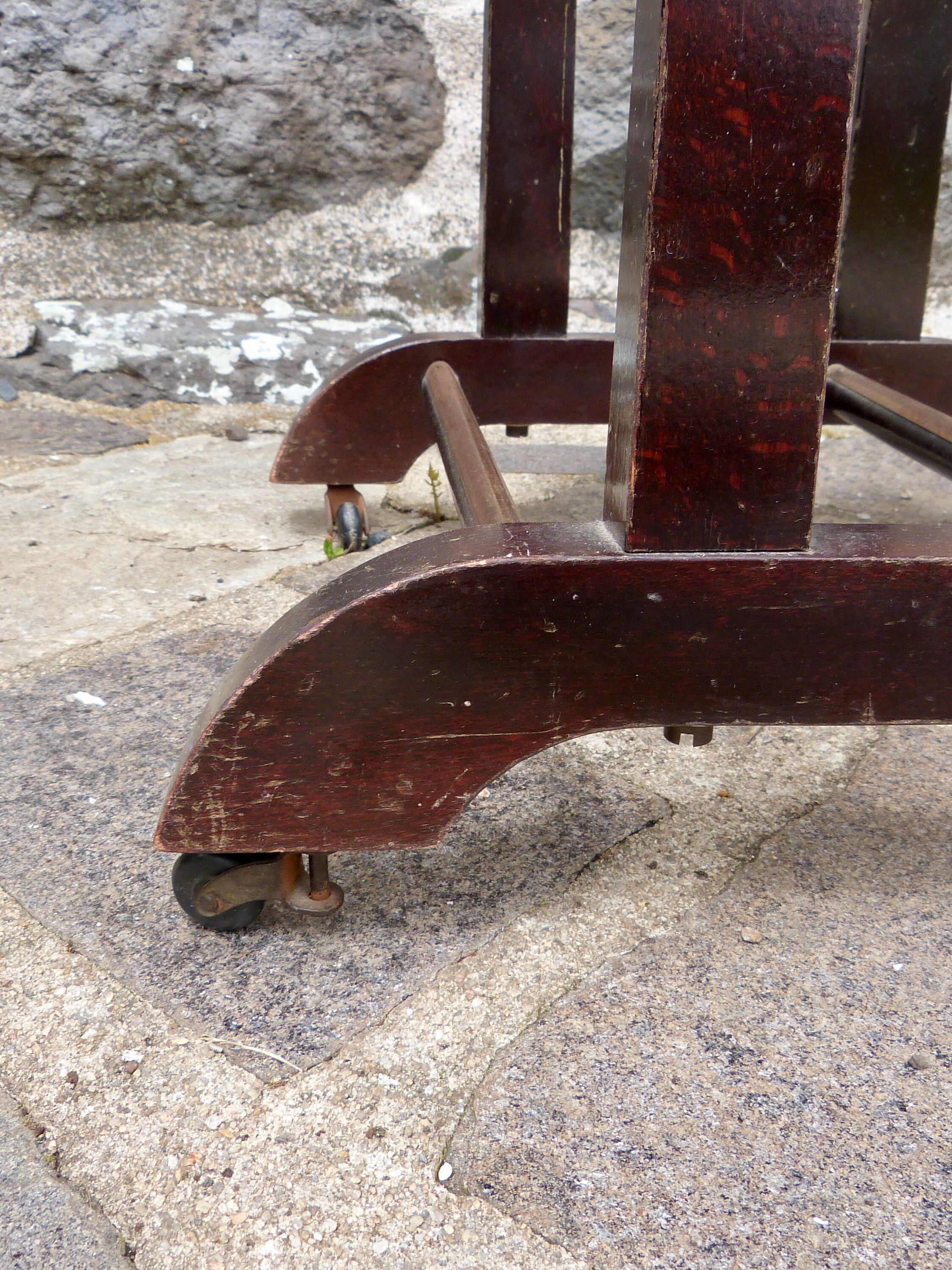 Italian design wheeled valet