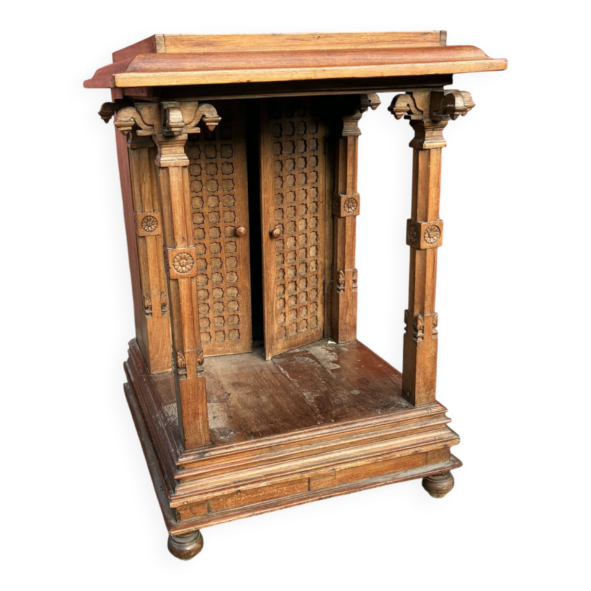 Occasional furniture