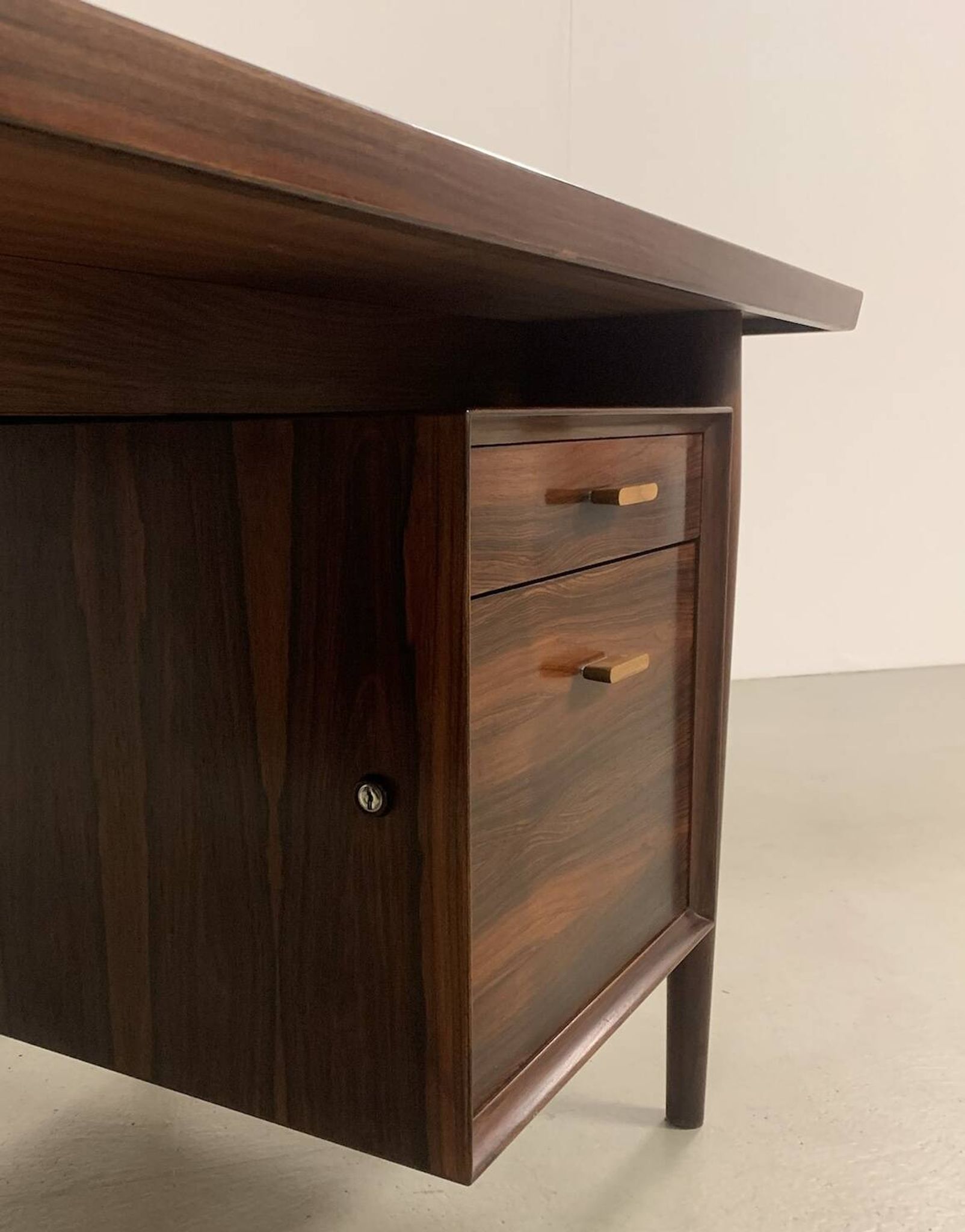 Bureau de direction en palissandre par Arne Vodder pour Sibast, 1960
