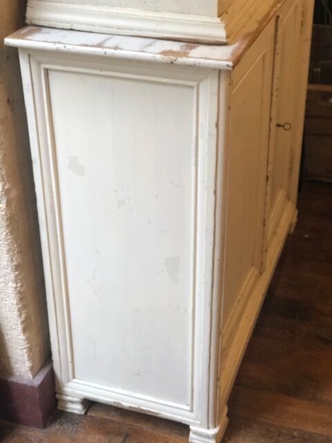 Painted wooden dresser