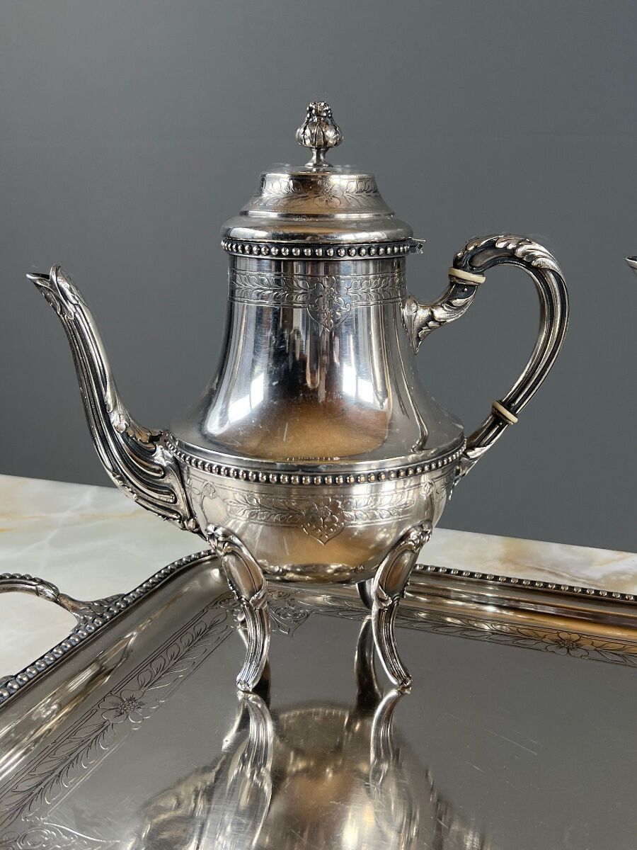 Silver-plated tea and coffee service, 5 pieces with tray, late 19th century.