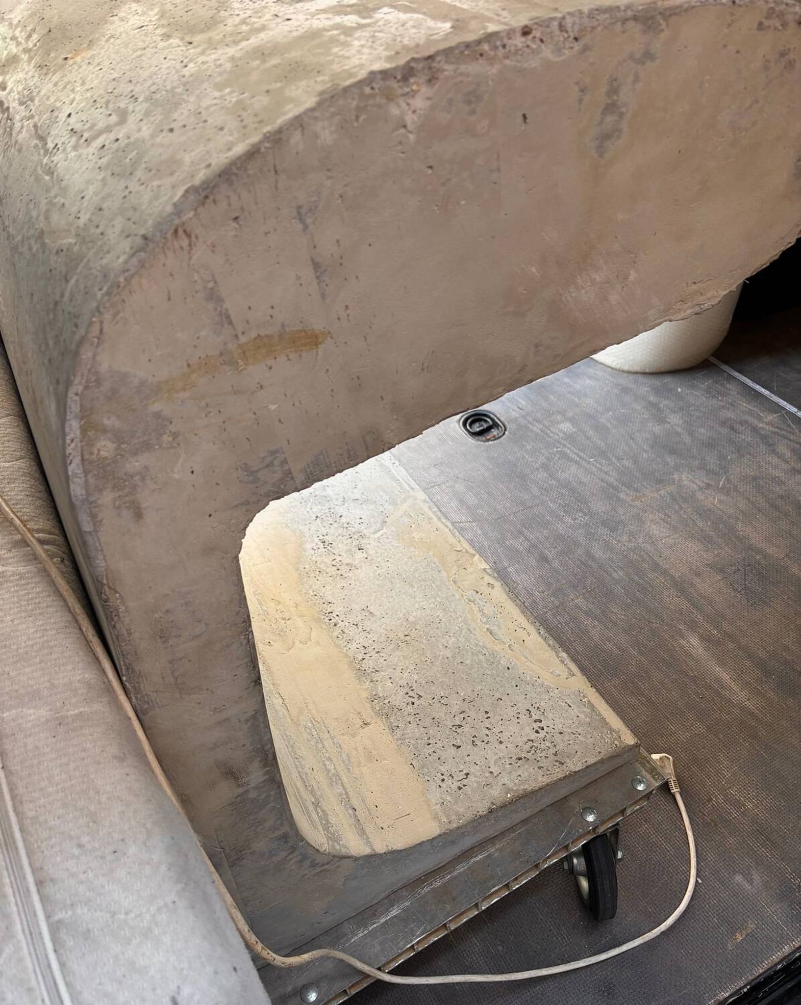 Concrete floor lamp "Borne" by Le Corbusier