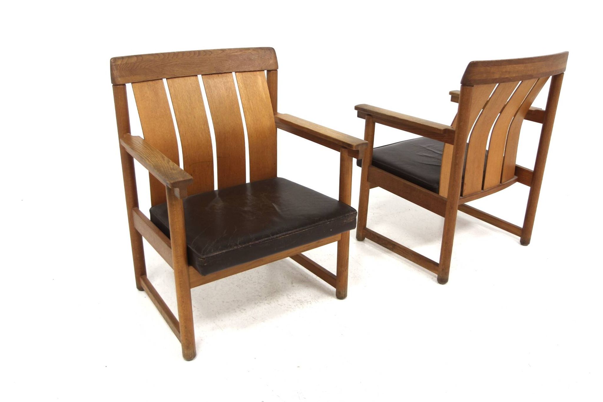 Set of 2 leather and oak armchair tables, Ferdinand Lundqvist, Sweden, 1960
