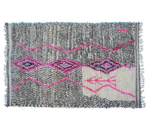 Colorful Berber carpet 194x134cm