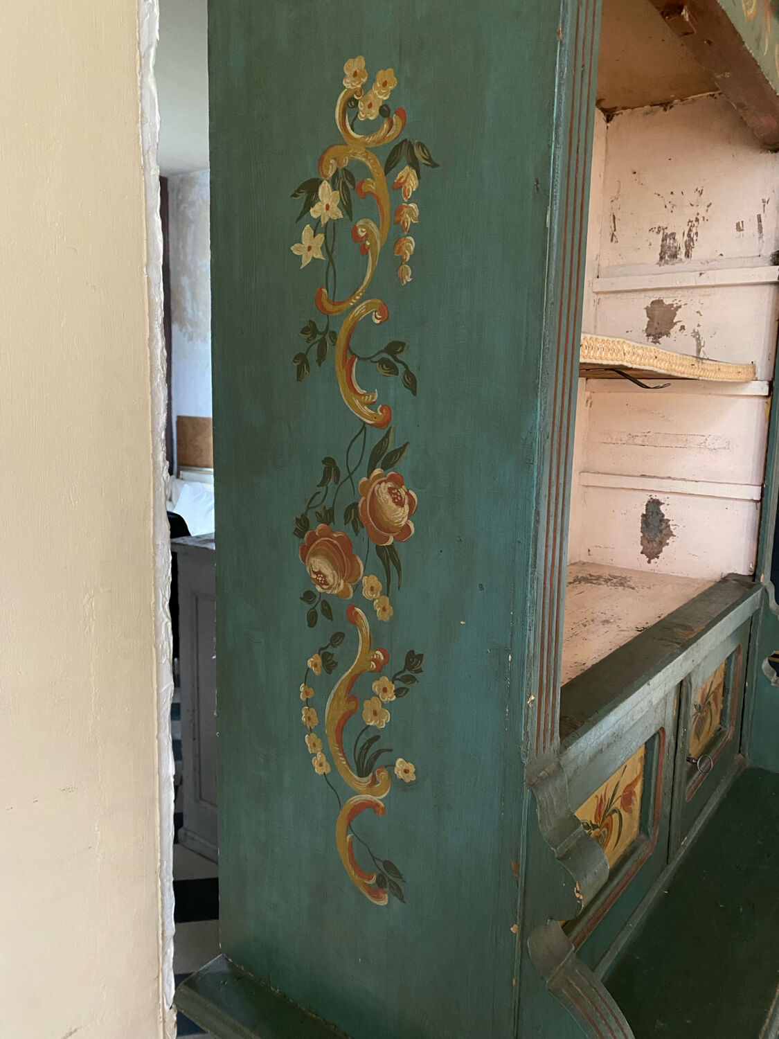 Antique polychrome Alsatian kitchen cupboard