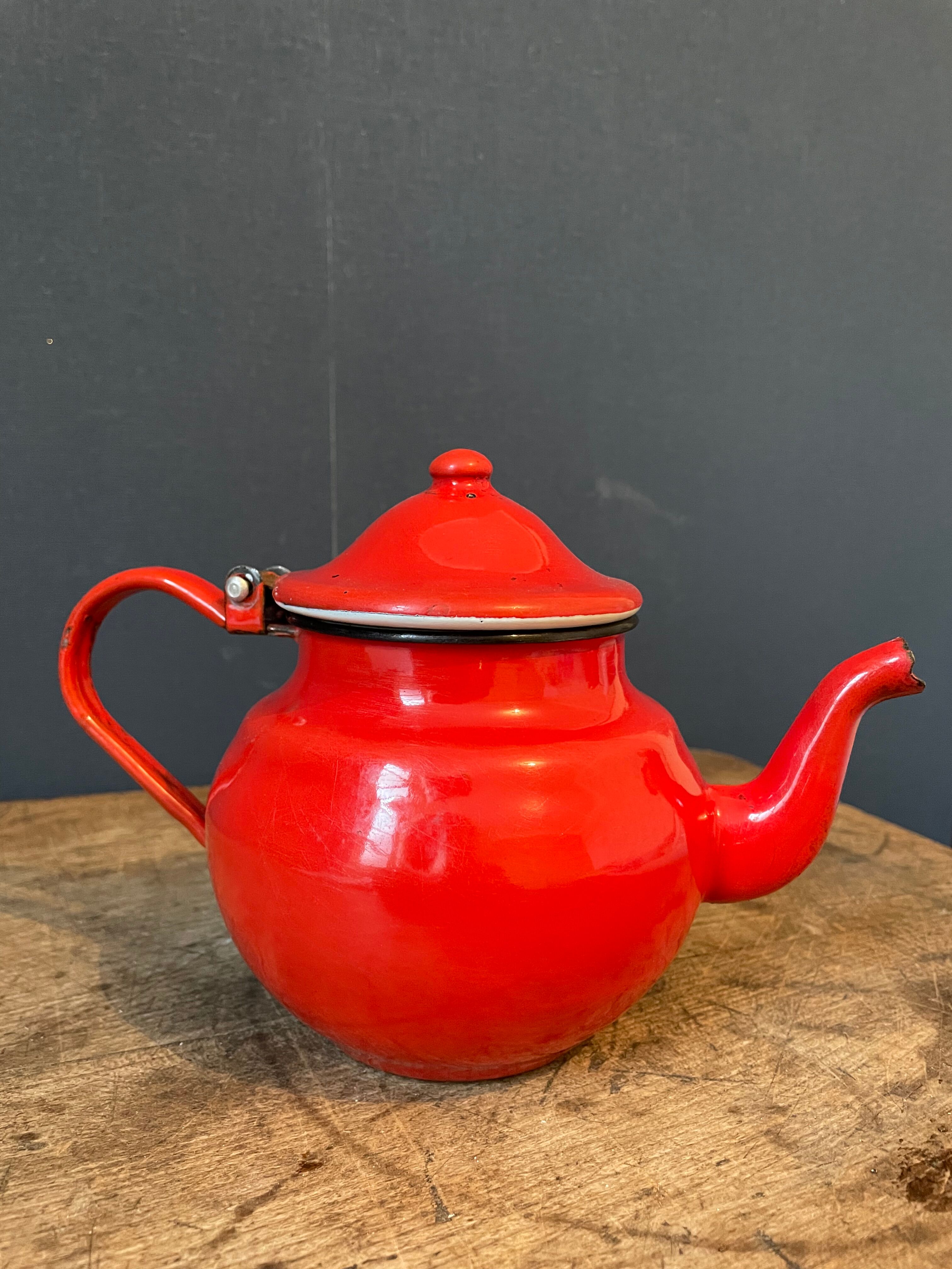 Enamelled teapot