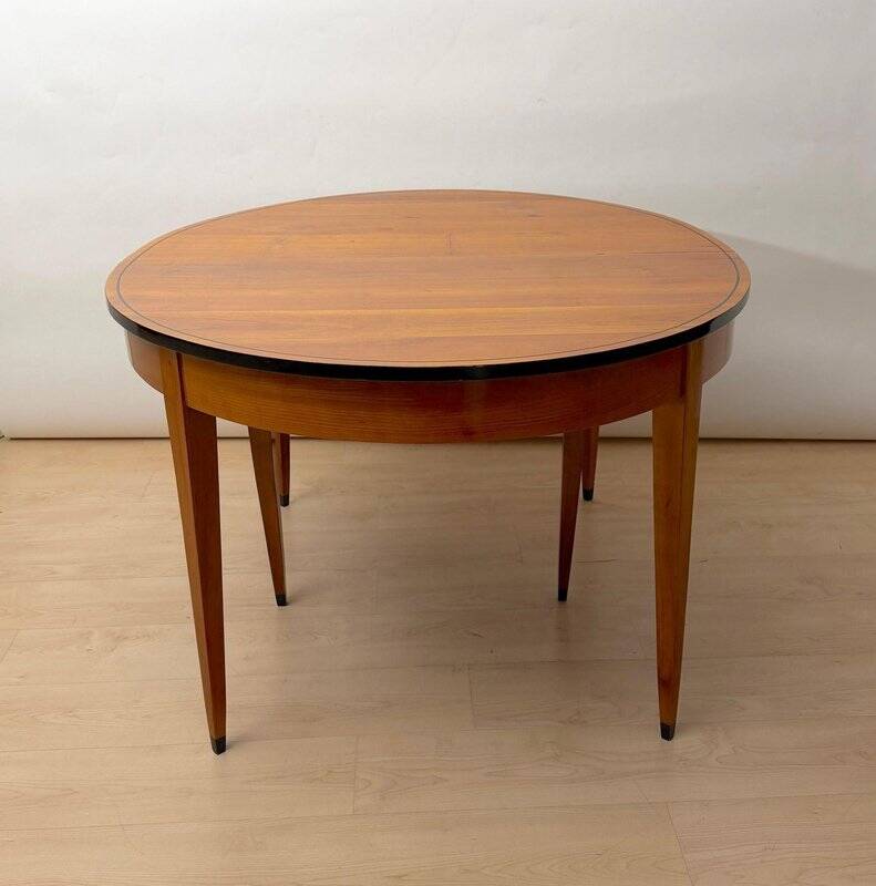 Extendable Biedermeier table in cherry wood, South Germany, 1880