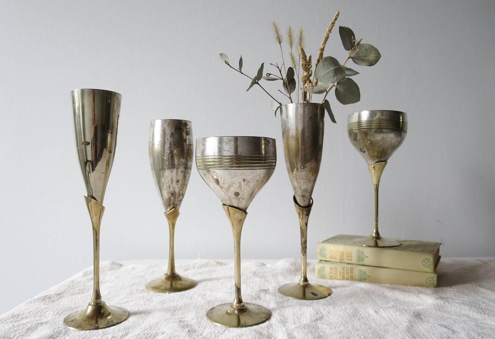 Lot of 5 glasses of metal champagne