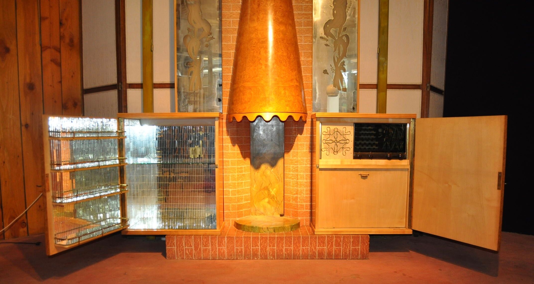 Radio bar and fireplace circa 50