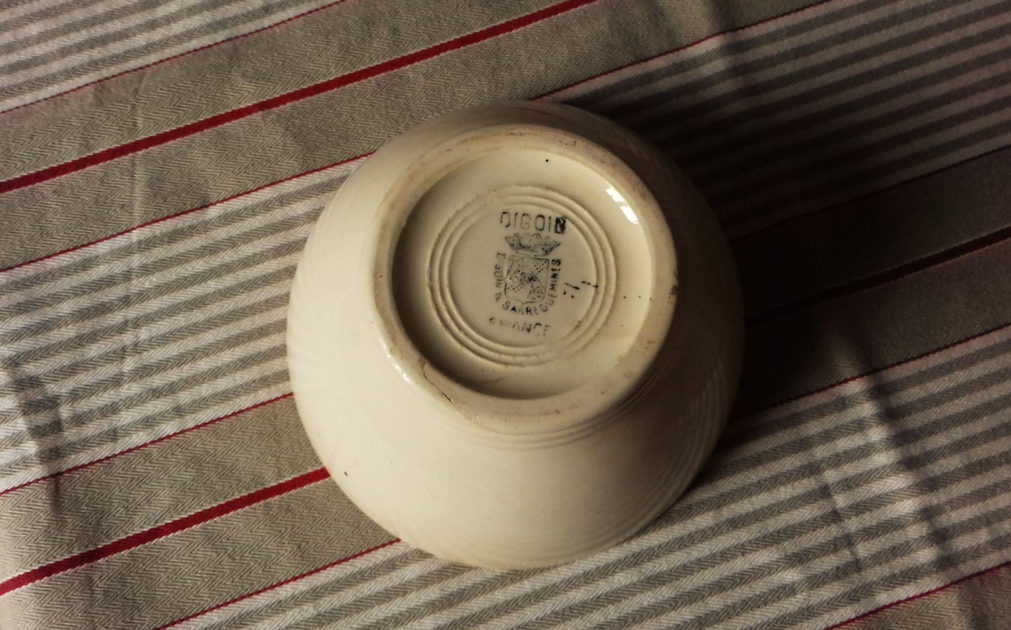 Digoin Sarreguemines bowl