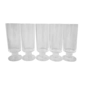 5 champagne glasses