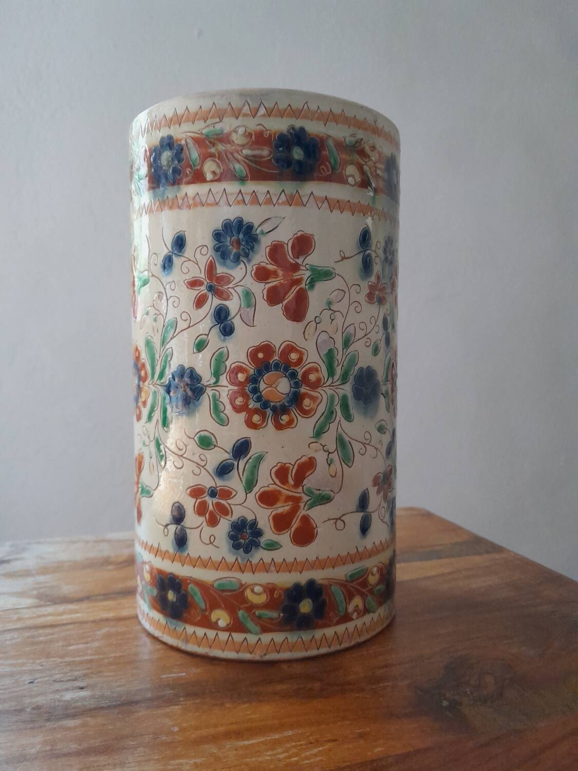 Antique cylindrical vase