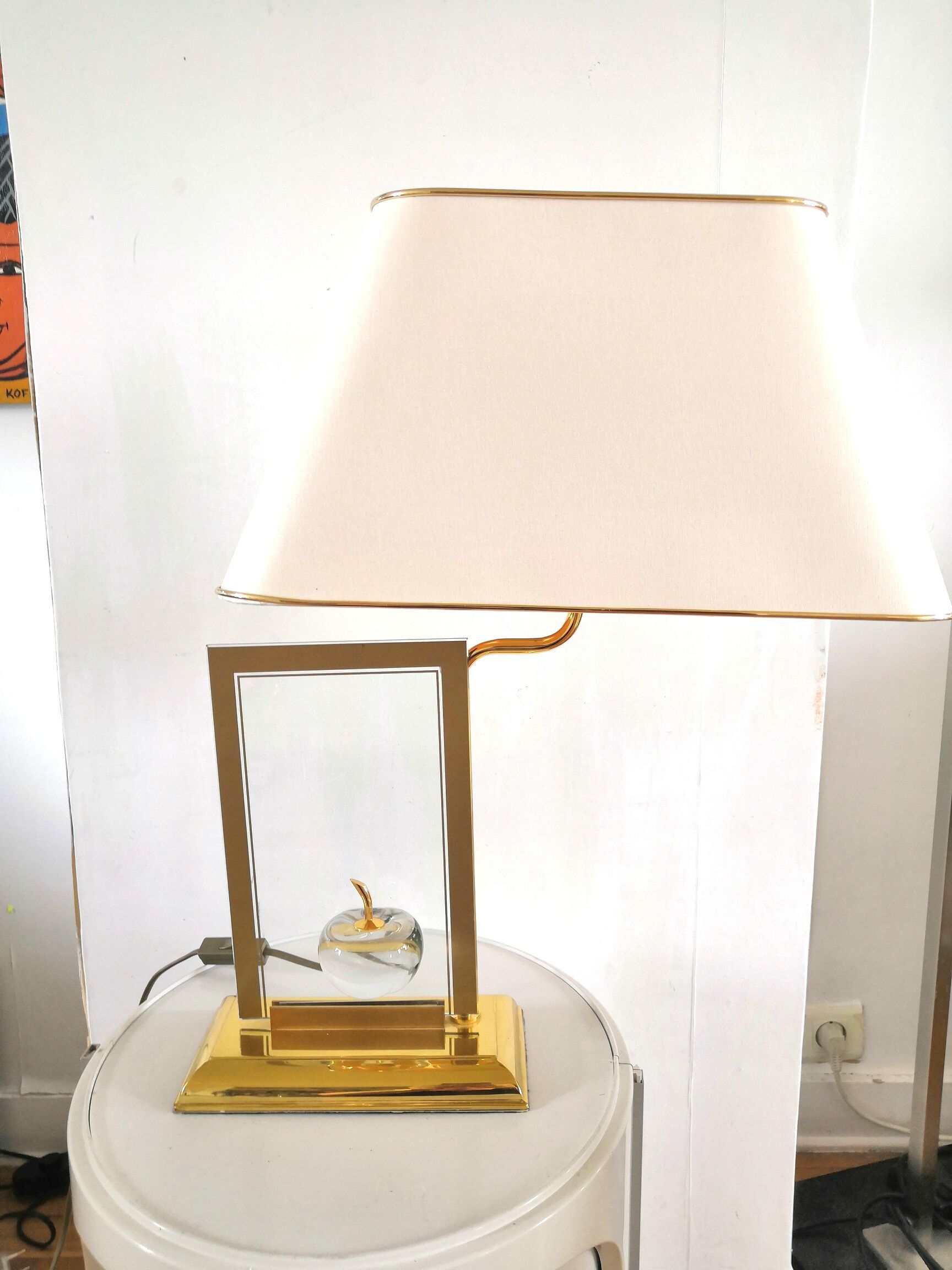 Hanging apple lamp in crystal design Le Dauphin
