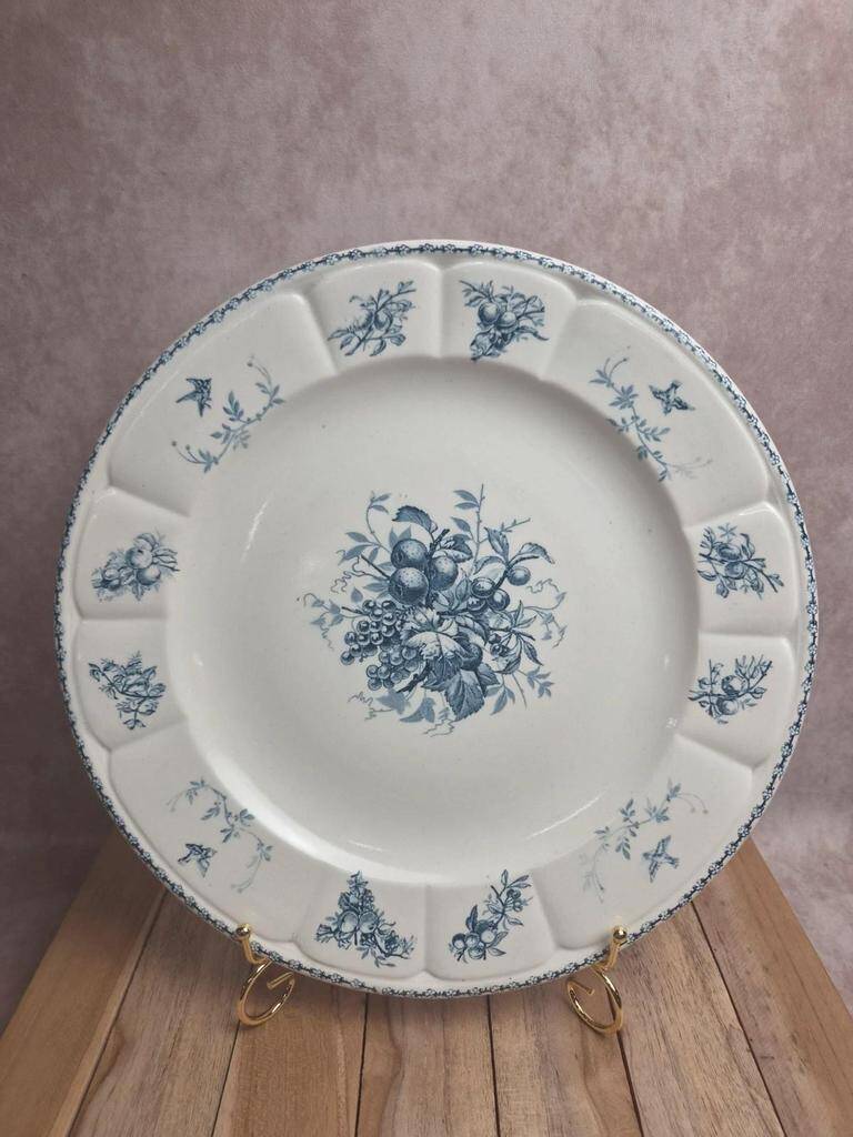 Large round earthenware dish Clairefontaine model Pompadour 33 cm