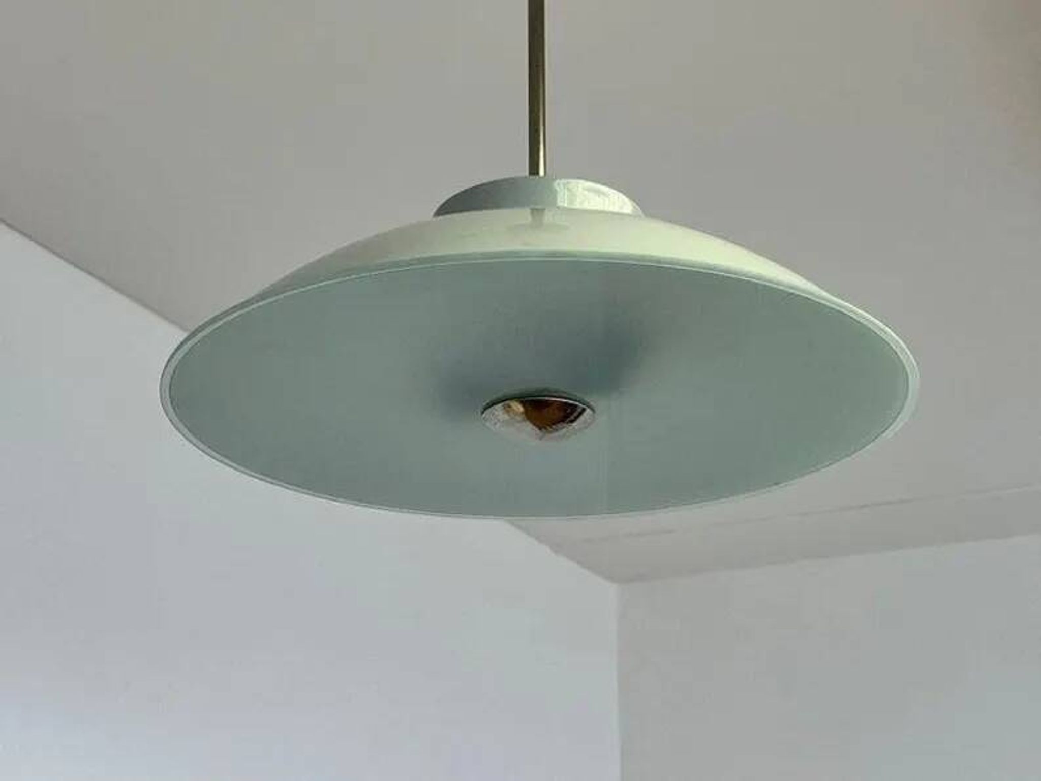 Pendentif UFO rare des années 70, époque spatiale.