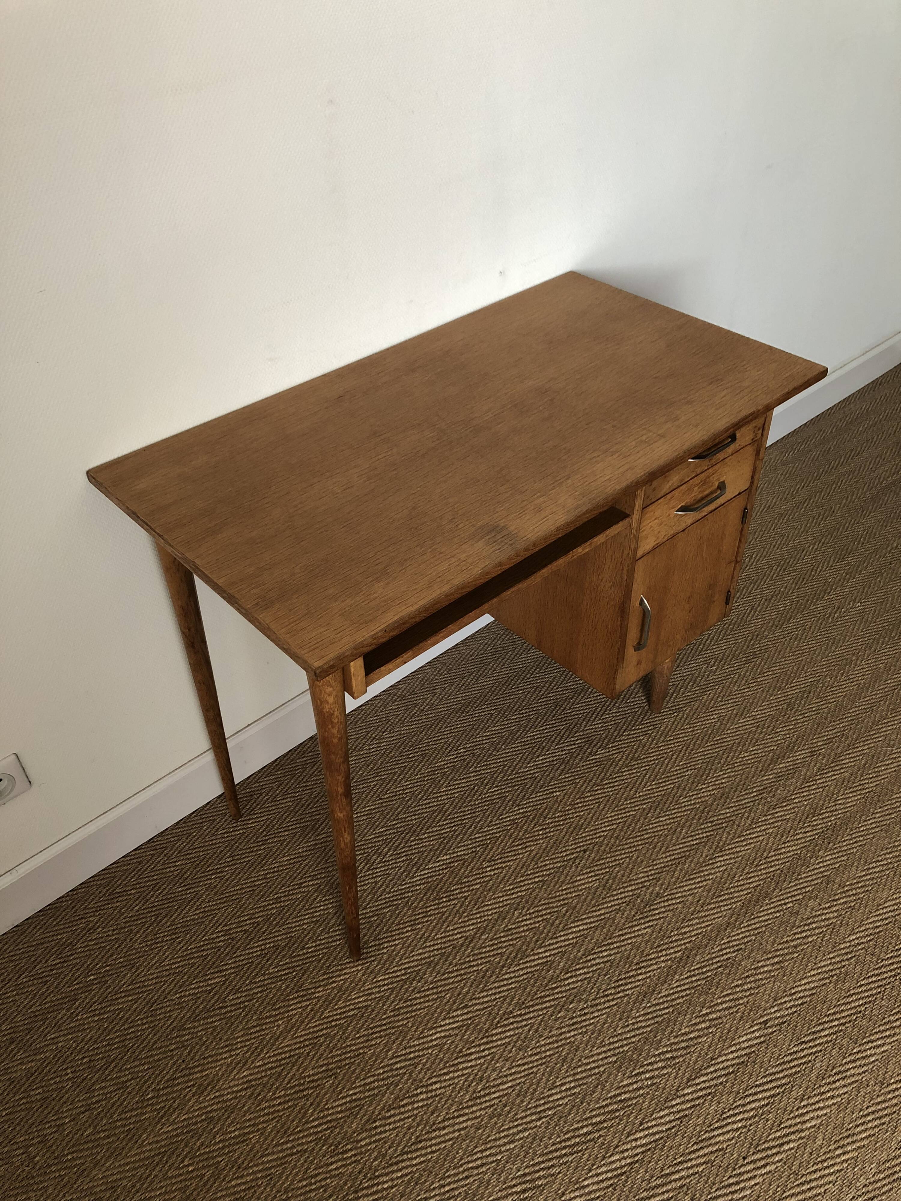 Bureau 1960