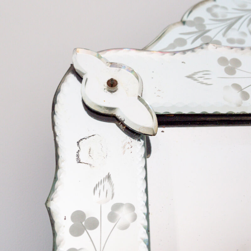 Venetian mirror 65x39cm