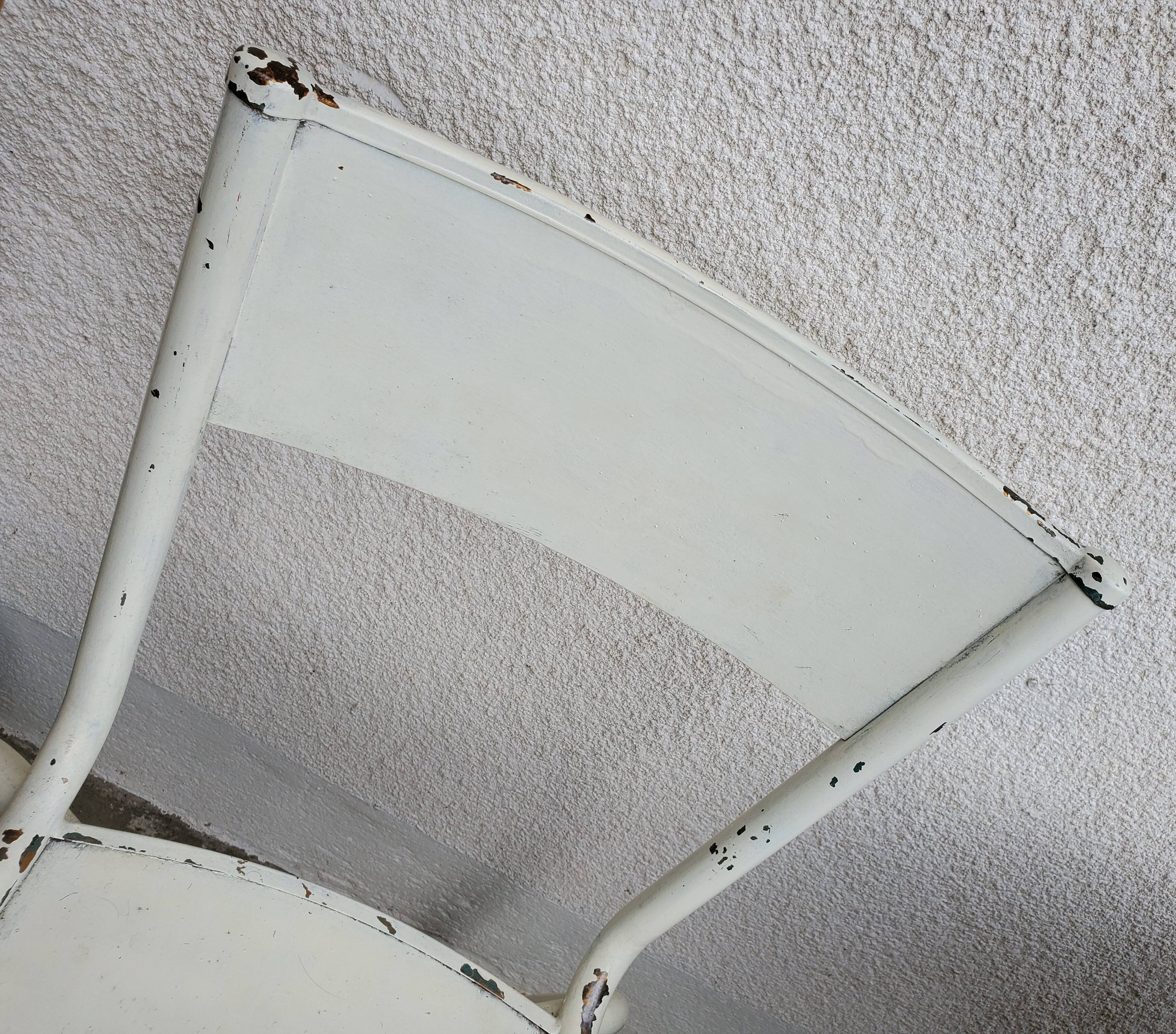 Laboratory high chair