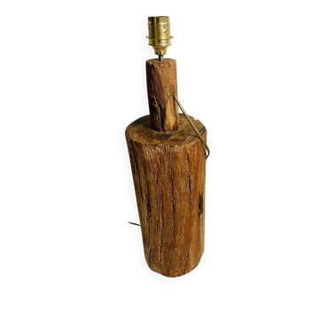 Lampe en bois brutaliste