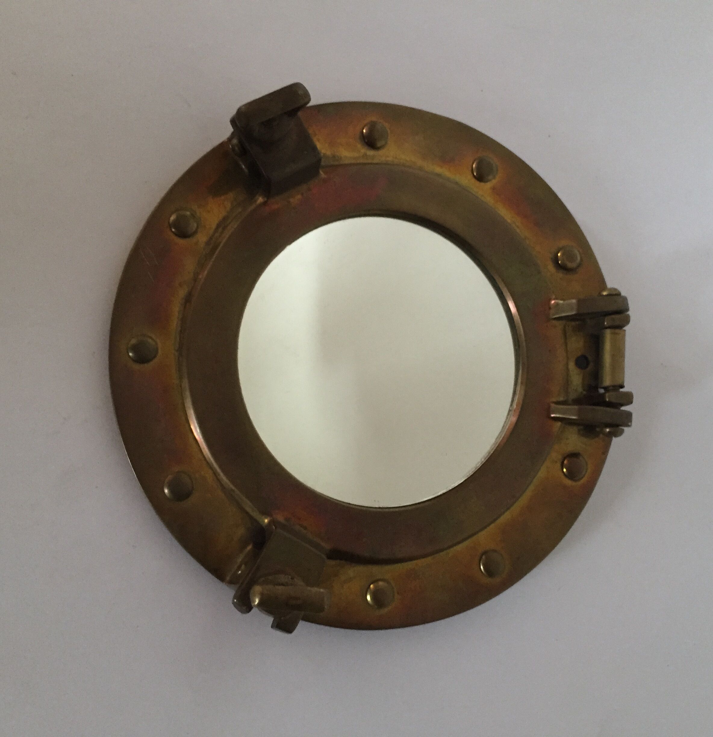 Porthole mirror
