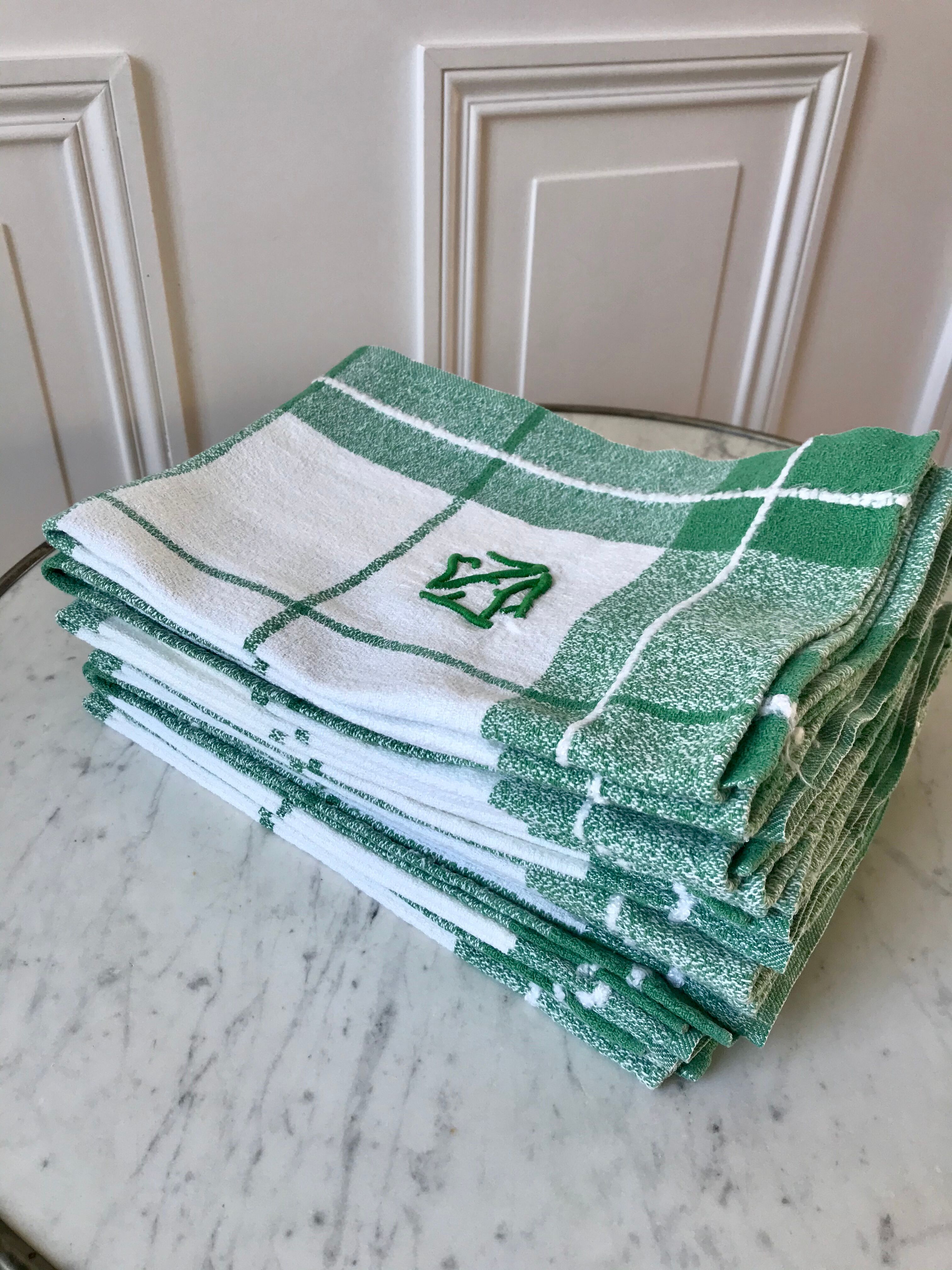 Set of 9 embroidered cotton napkins 60s