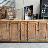 1920s bar counter