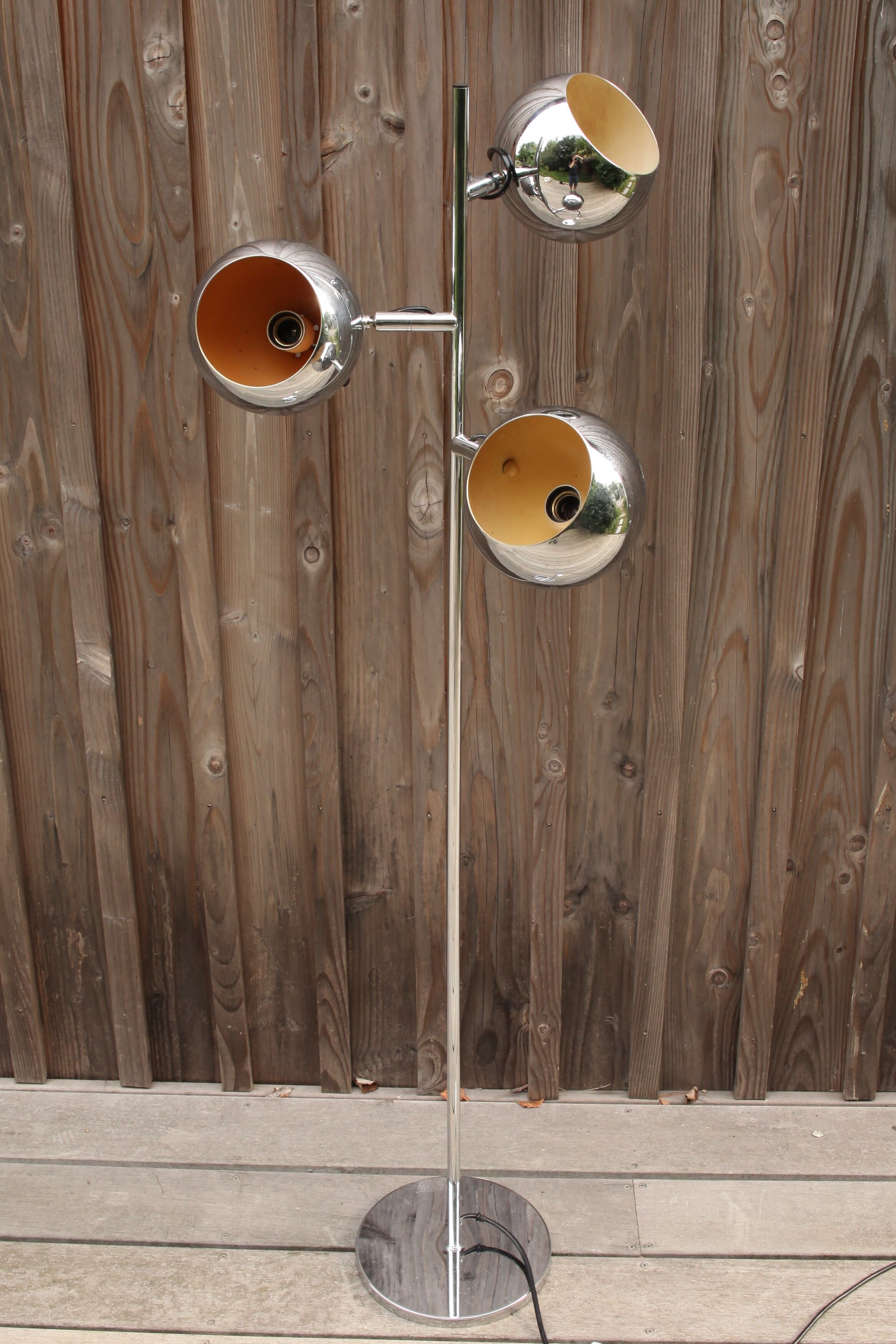 3-light floor lamp in chrome metal