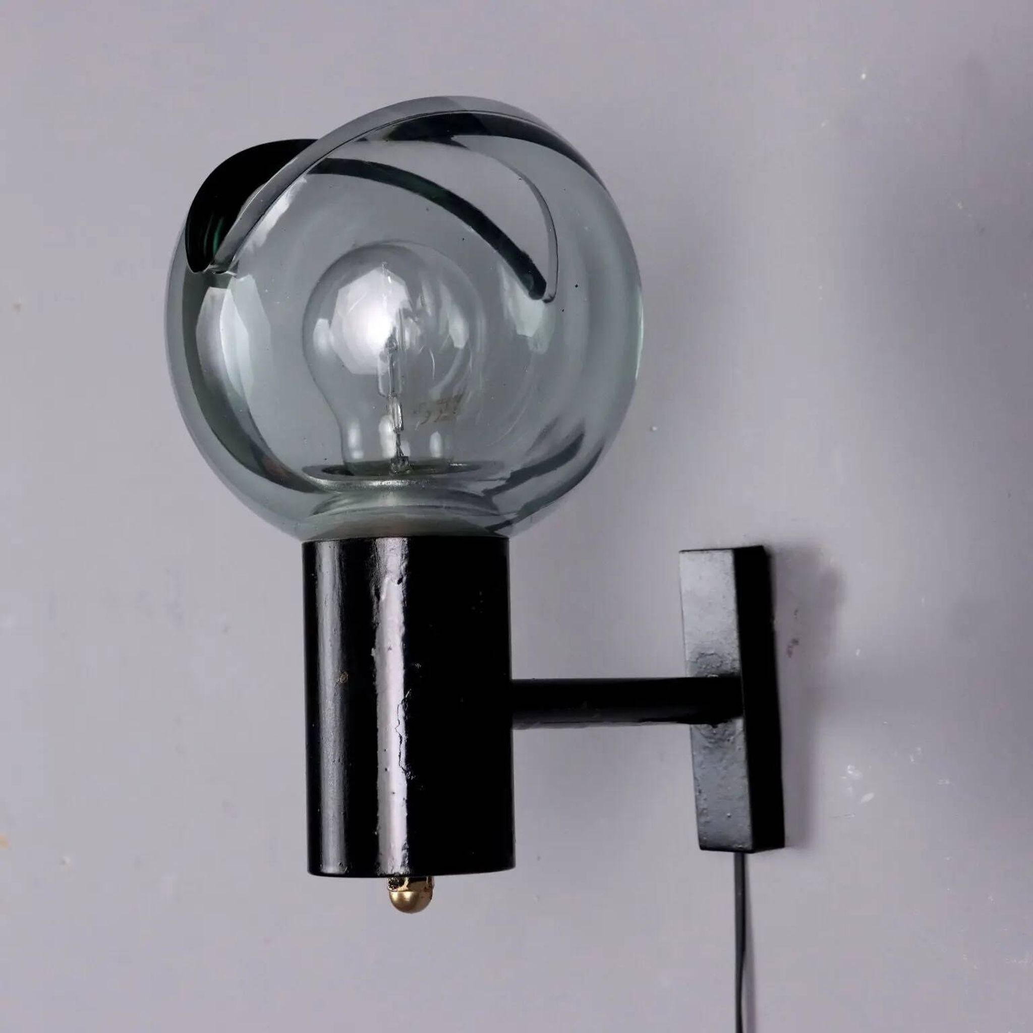 Vintage wall light in glass and aluminium, Italy, 1960s