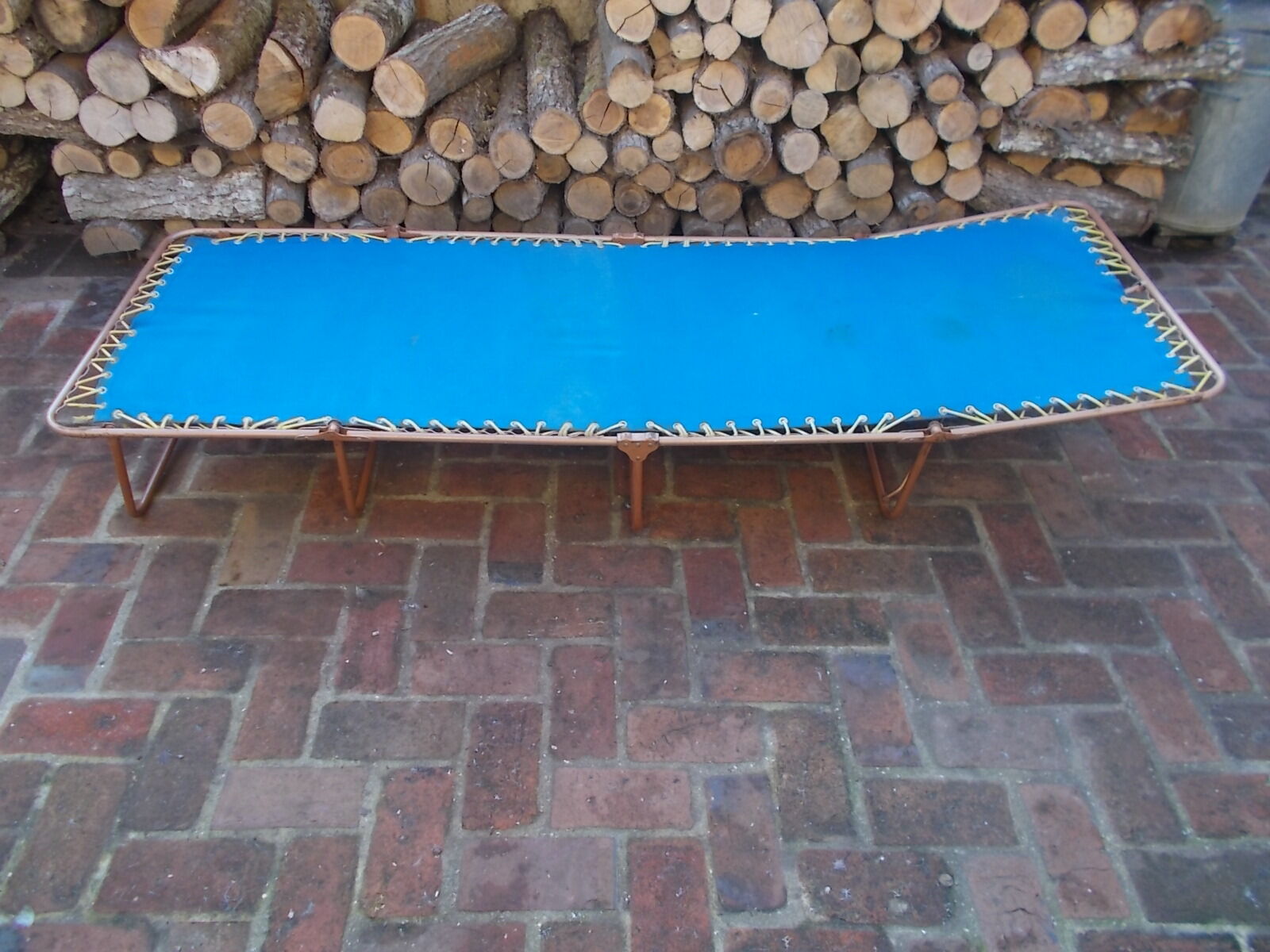 Vintage camp bed trigano