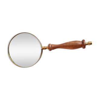Loupé old wood and brass
