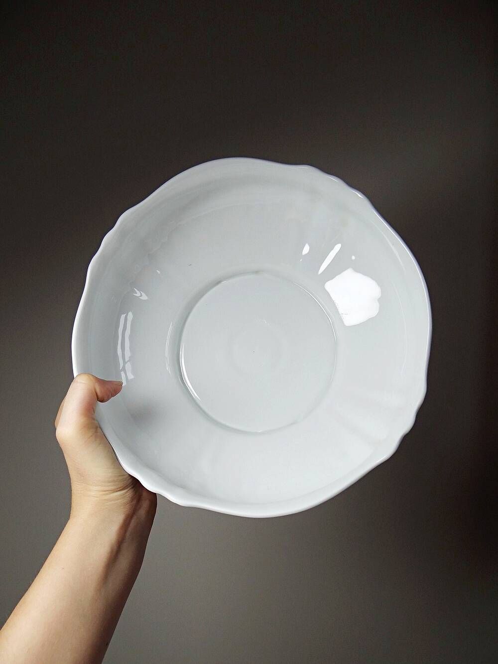 Vintage large salad bowl attributed to Bernardaud, Louvre model, Limoges porcelain.