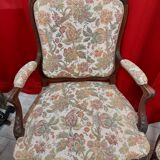 Paire de fauteuils style régence