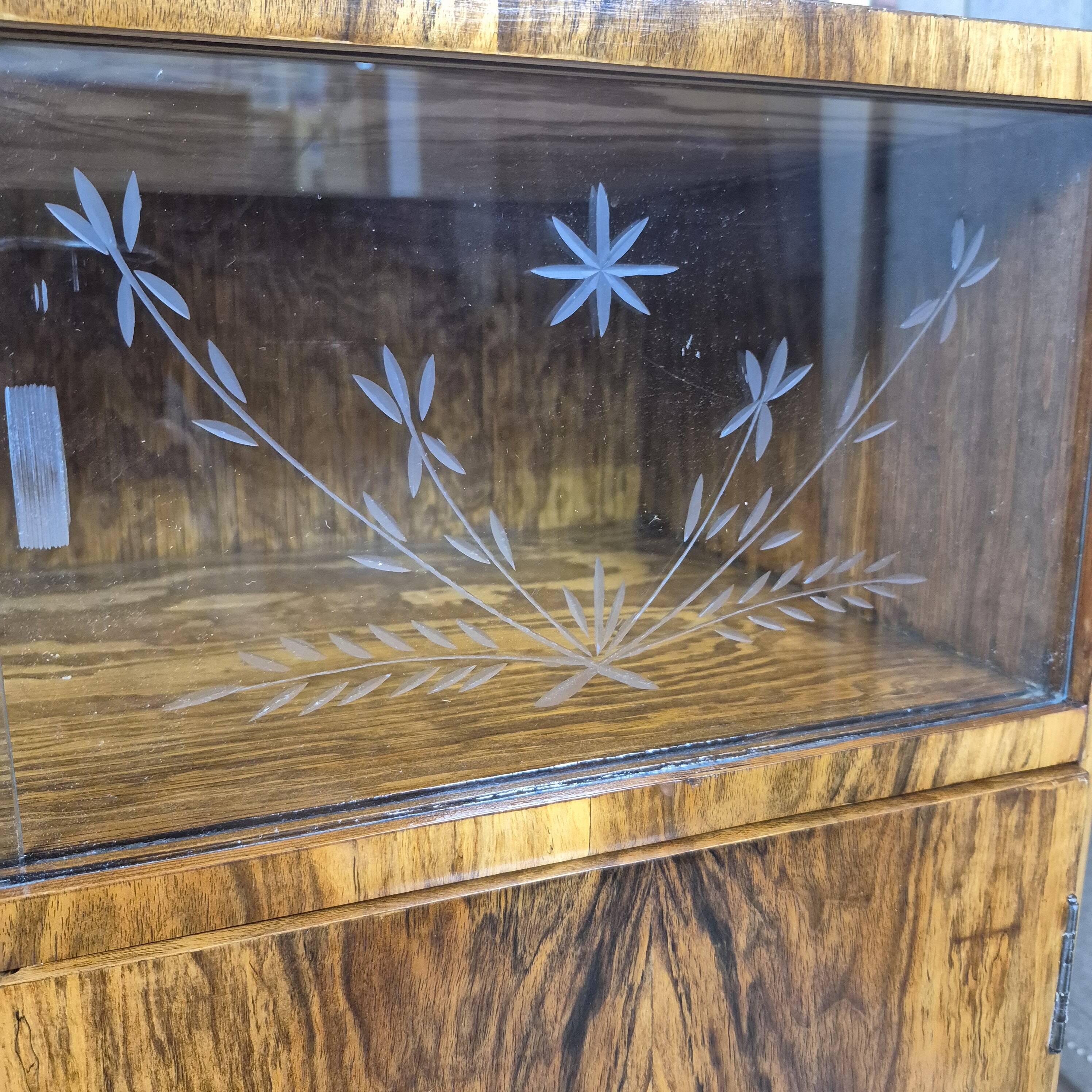 Restored Compact Art Deco Walnut Cabinet with Engraved Glass 1930s