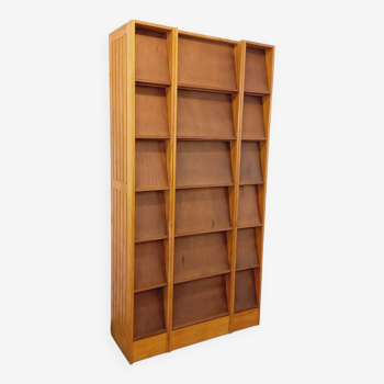 Large vintage locker bookcase in light and dark wood from the 60s