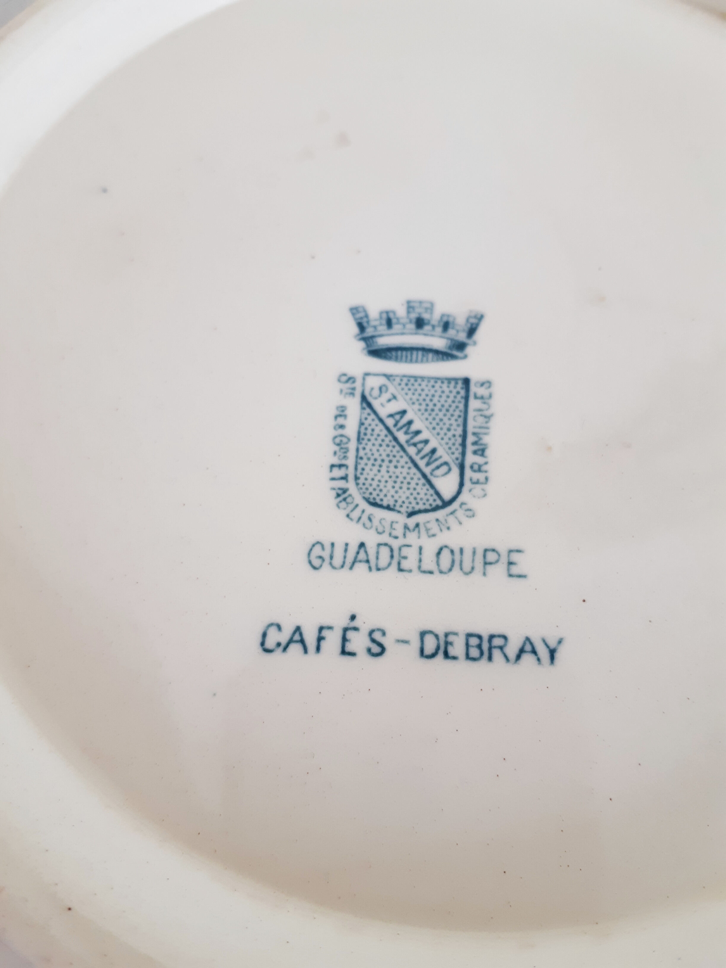 Antique salad bowl in Saint Amand earthenware, Guadeloupe model