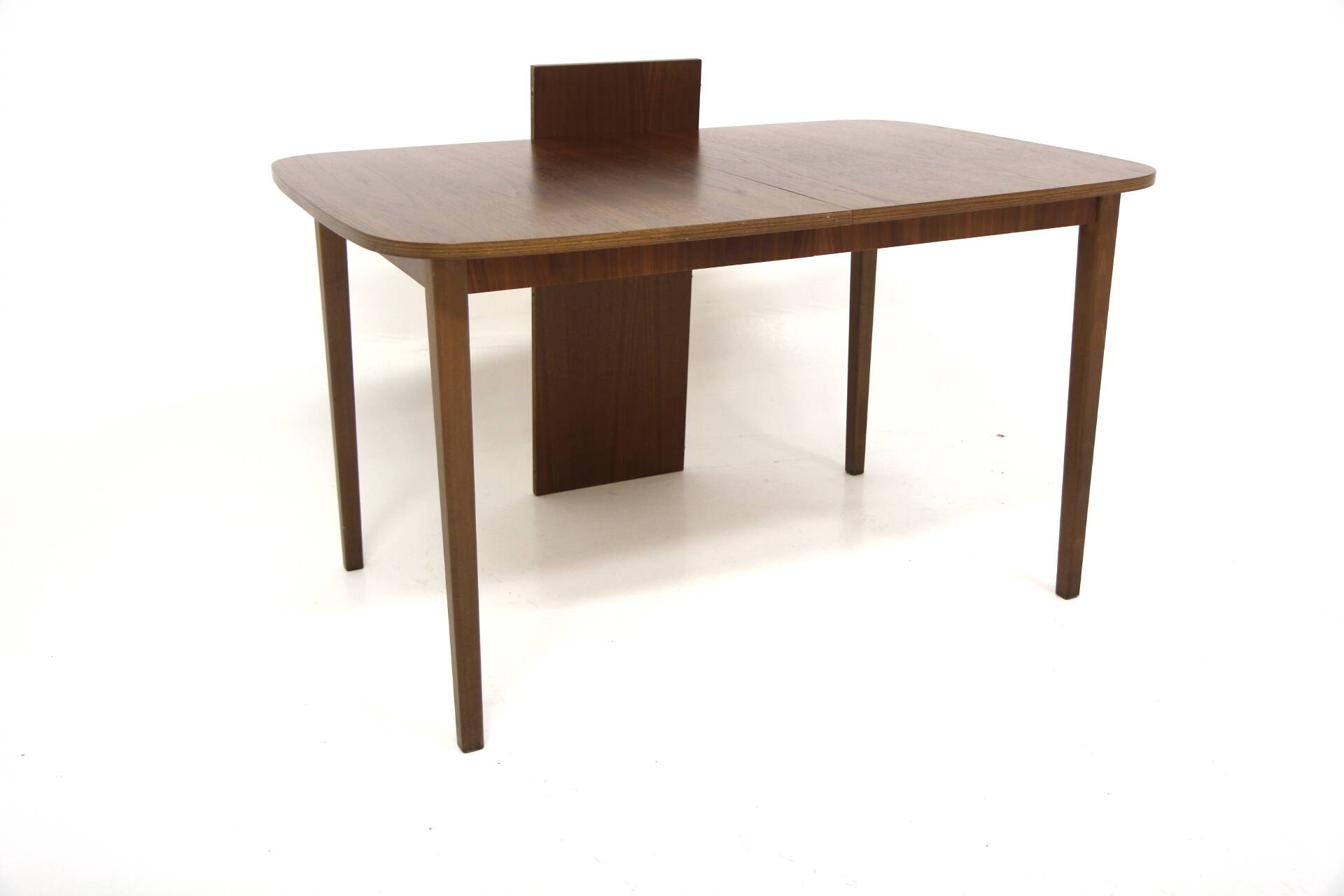 Table de salle à manger scandinave extensible en noyer, Suède, 1960