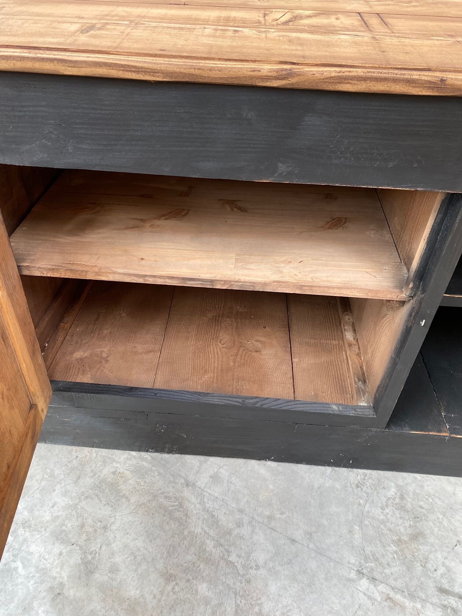 Patinated trading post