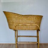 Cradle in rattan & wicker on foot