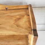 Scalloped wooden shelf